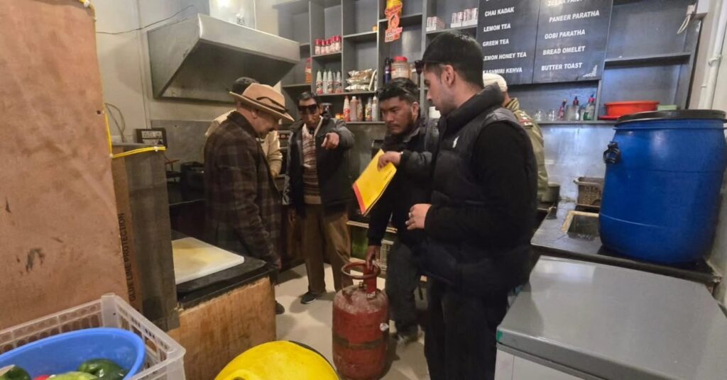 11 Domestic LPG Cylinders Seized in Surprise Market Inspection Across Kargil Areas