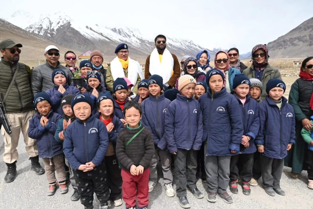 Grand Welcome for New DC Zanskar as He Assumes Charge, Vows People-Centric Governance and Development