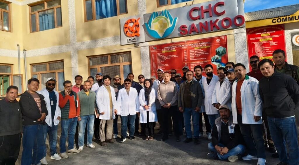 Commissioner Secretary Dr Laltinkhuma Franklin reviews healthcare facilities at CHC Sankoo