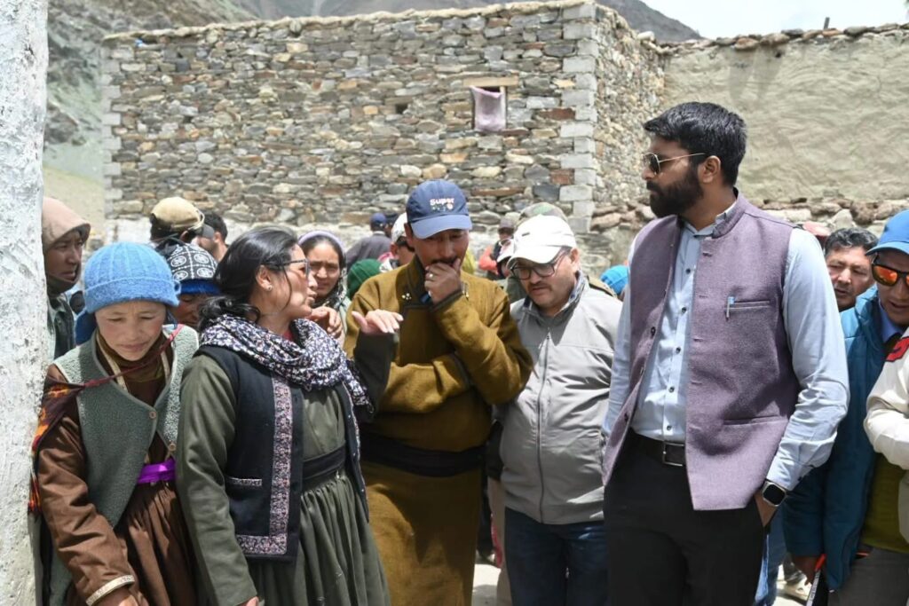 DC Zanskar Visits Penzila Top region and newly added Rangdum villlage; assures Prompt Redressal of Public Issues
