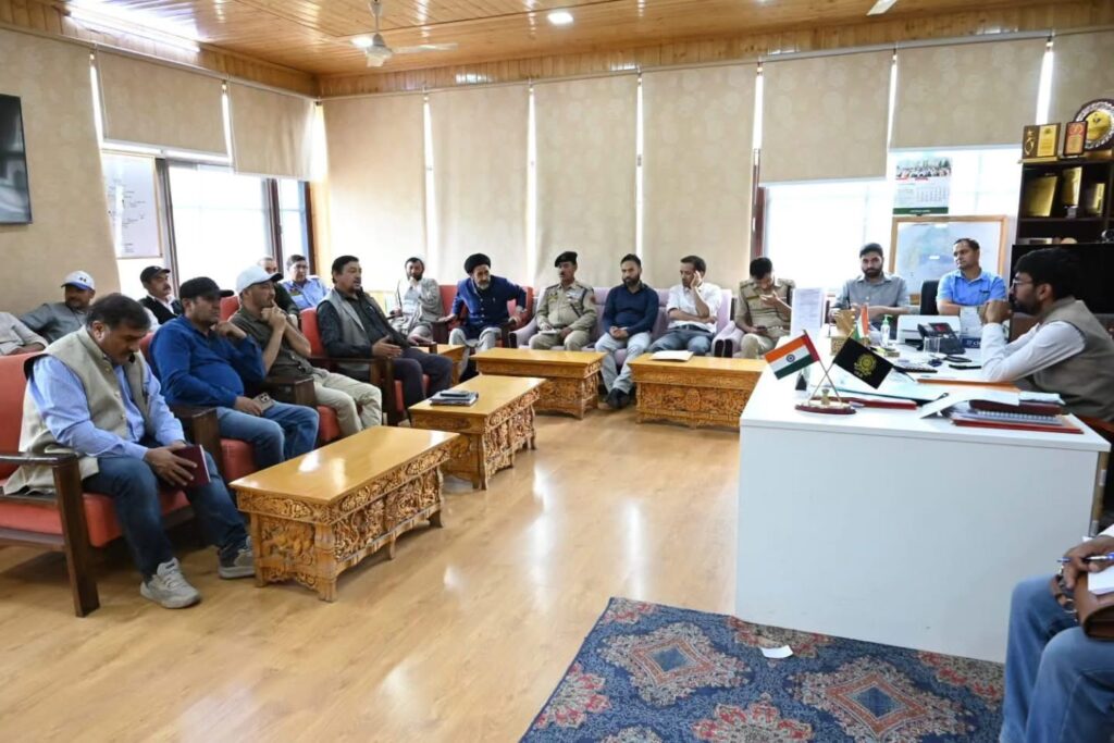DC Kargil Reviews Arrangements for Upcoming Chehlum-e-Hussaini Observation 